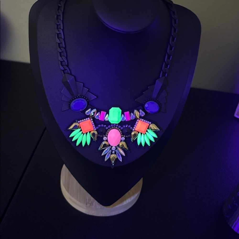 Colorful Glow 80’s 90’s Party Black Chain Retro Statement Necklace